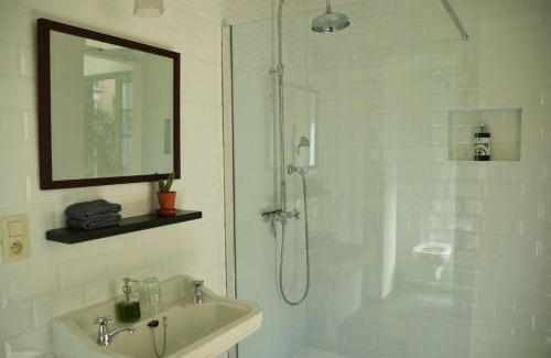 Deurne Bed & Breakfast | Quiet apartment in Antwerp near parc - B&B InterMezzo - business & leisure