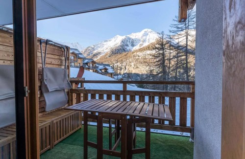 Les Orres Apartment | Quiet apartment in the heart of Les Orres 1800
