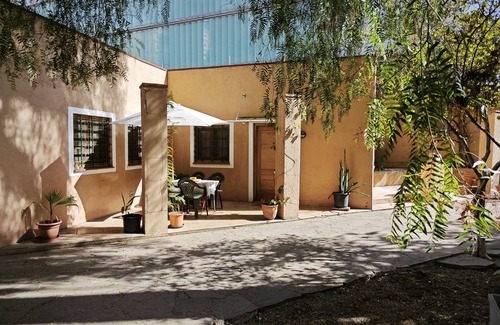 Santa Cruz de Tenerife House | Quiet bungalow in a garden with parking