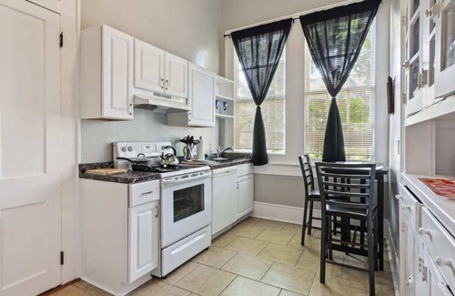 Milan Apartment | Quiet Central Uptown 1br- Perfect for Long Stays!