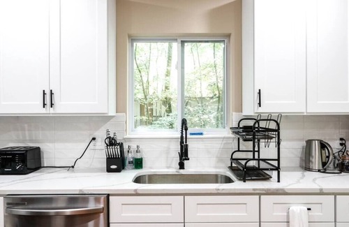 East Stroudsburg House | Quiet Chalet in the Woods, Family Getaway