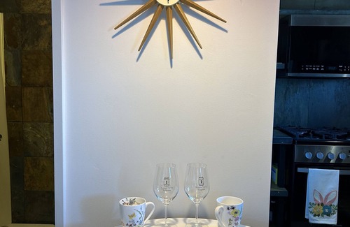 Cardiff-by-the-Sea Apartment | Quiet Coastal Studio in Cardiff , Walk to Beach , 30+ Night Stay Only