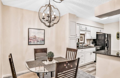 Fernandina Beach Condo | Quiet coastal escape within walking distance to beach with shared pool