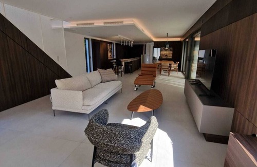 Capbreton House | Quiet contemporary villa with top-of-the-range amenities