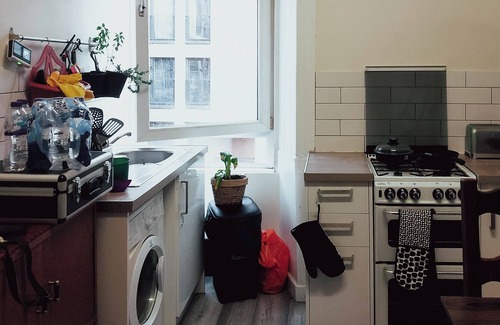 Glasgow Apartment | Quiet, Cosy One-bedroom Flat in a Fantastic Location, 15 Mins From Centre