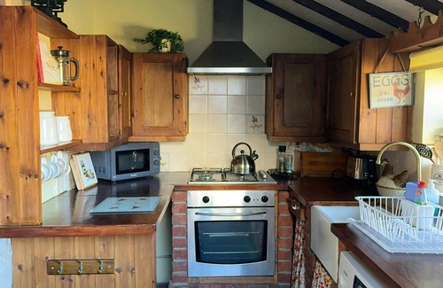 Churston Ferrers Cottage | Quiet Cottage on the Rural Edge of Brixham