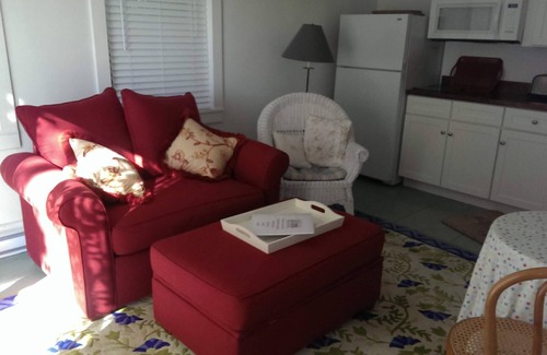 Southwest Harbor Apartment | Quiet cottage in the garden