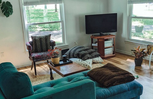 Maplewood Heights Cottage | Quiet Cottage with a pool in East Nashville and 10 Minutes from Downtown