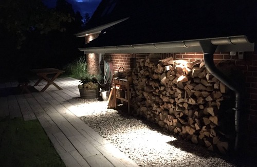 Poppenbull House | Quiet, cozy, sauna and fireplace, large lawn, south-facing terrace with gas grill