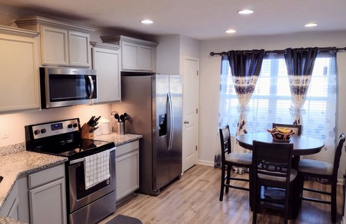 Murfreesboro House | Quiet, cozy townhouse minutes to St Thomas Hosp & MTSU
