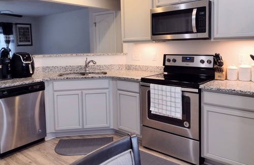 Murfreesboro House | Quiet, cozy townhouse minutes to St Thomas Hosp & MTSU