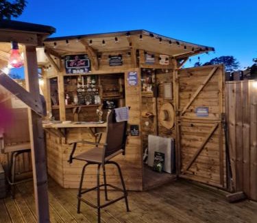 Rushden House | Quiet cul de sac Rushden