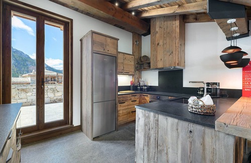 Val-d'Isere Apartment | Quiet duplex with parking and WiFi in Val d'Isère
