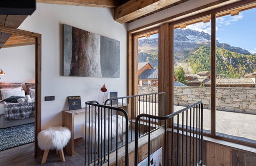 Val-d'Isere Apartment | Quiet duplex with parking and WiFi in Val d'Isère