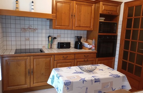 La Remigeasse House | Quiet family home 10 minutes walk from the sea