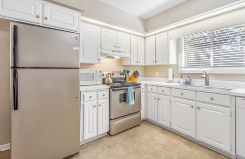 Gainesville House | Quiet Gainesville 3BR 2BA - Extended Stay