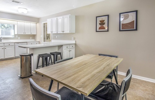 Gainesville House | Quiet Gainesville 3BR 2BA - Extended Stay