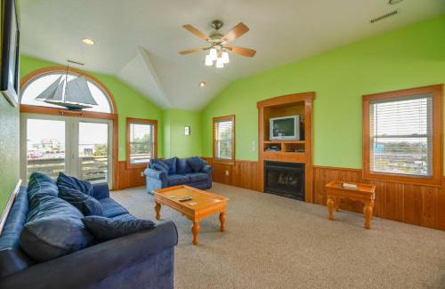 Hatteras Apartment | Quiet Hatteras Duplex with Decks about 1 Mile to Beach