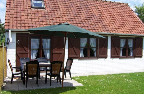 Bredene House | Quiet holiday house 100 sqm, good facilities, terrace, lawn facing south to the beach