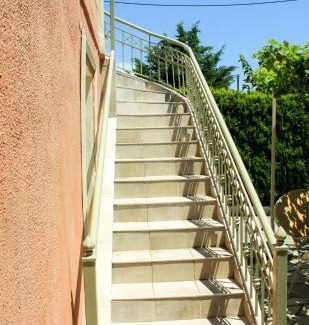 Nea Propontida Apartment | Quiet home in Nea Gonia off the beaten track