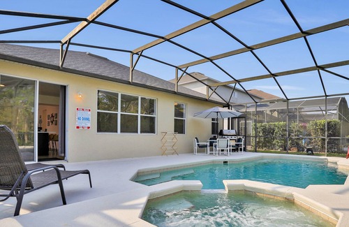 Windwood Bay House | Quiet home with pool & 13 miles to Disney - snowbirds welcome