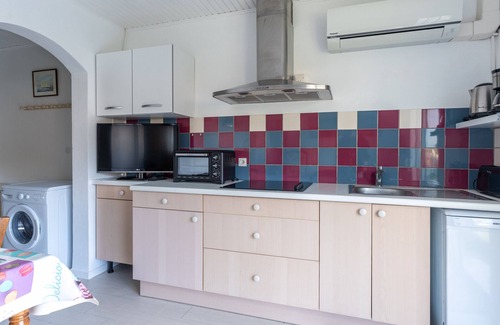 Mimizan House | Quiet house for 3 near lake & ocean, terrace & BBQ