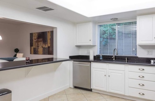 Clearview House | Quiet house, pool, patio, BBQ, citrus