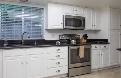 Clearview House | Quiet house, pool, patio, BBQ, citrus