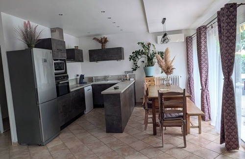 Nyons Villa | Quiet house with swimming pool