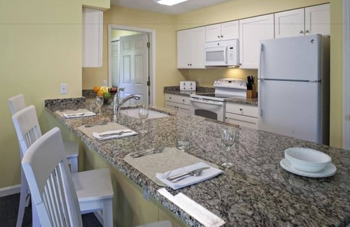 Shipyard Plantation Cottage | Quiet living by the beach! Everything you need to enjoy your vacation!