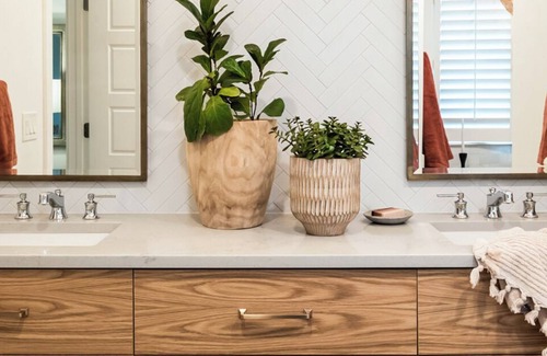 Eagle House | Quiet Modern Farmhouse-pets ok!