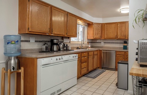 Martin Acres House | Quiet neighborhood. Easy walk to restaurants, shops, parks, trails, buses, etc.