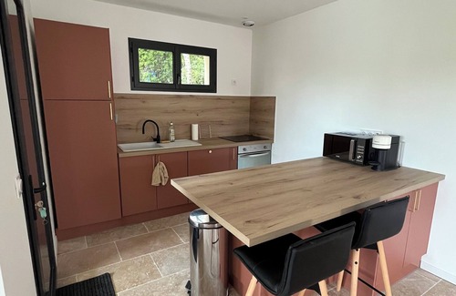 Pierrevert House | Quiet new house in the heart of Provence