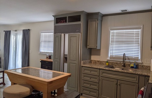 Ogden House | Quiet oasis minutes from the beach!