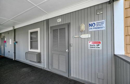 Crescent Beach Apartment | Quiet Oceanfront Getaway in North Myrtle!