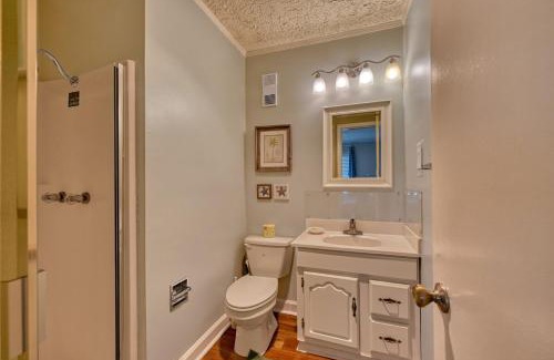 Crescent Beach Apartment | Quiet Oceanfront Getaway in North Myrtle!