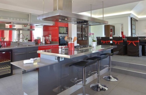 Vitet House | Quiet & Relaxing Villa Evan, WIFI, Pool, BBQ