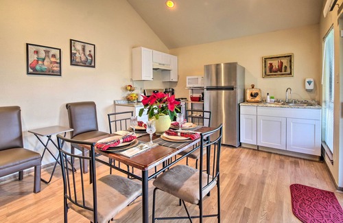 Northside Apartment | Quiet Rental w/Balcony: 14 Mi to Downtown Houston