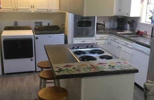 Cardinal Heights Apartment | quiet, safe apt in mid-town Little Rock