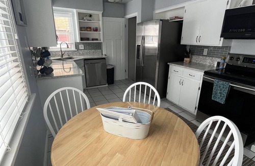 Soda Springs House | Quiet Soda Suite Retreat