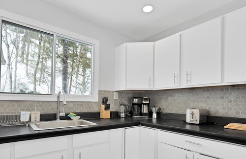 Irondale Cottage | Quiet Spacious Gorgeous Lakefront Cottage!