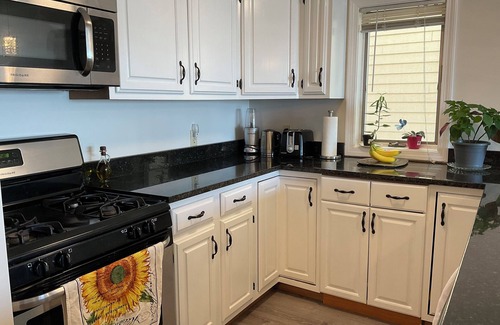 Hampton Apartment | Quiet, spacious renovated 2 bd, 2 bath condo with stunning ocean views