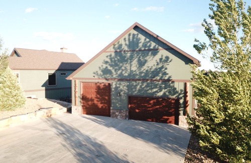 Severance Apartment | Quiet Studio Apartment minutes from Fort Collins and Windsor