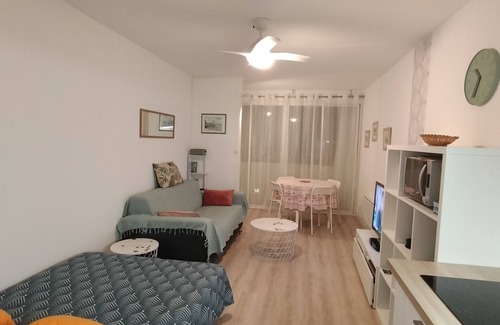La Petite Motte Apartment | Quiet Studio for 4 People with Private Parking