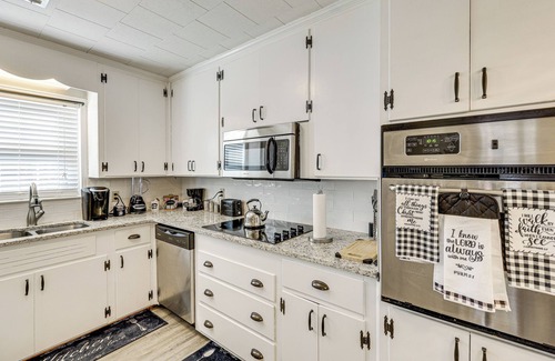 Prattville House | Quiet, Stylish & Convenient Home in Prattville