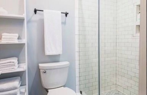 Five Points Cottage | Quiet Tiny Home Walking Distance to Downtown