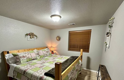 Sheridan House | Quiet Western Townhome