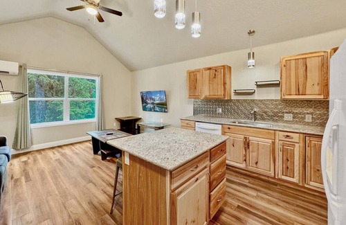 Tamarack Apartment | Quilter`s Cabin .