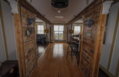 Youghal Apartment | Quirky Apt - Sleeps 6 - Coastal Area - Parking