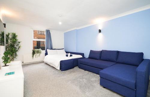 Sheffield City Centre Apartment | Quirky Flat in the City Hub